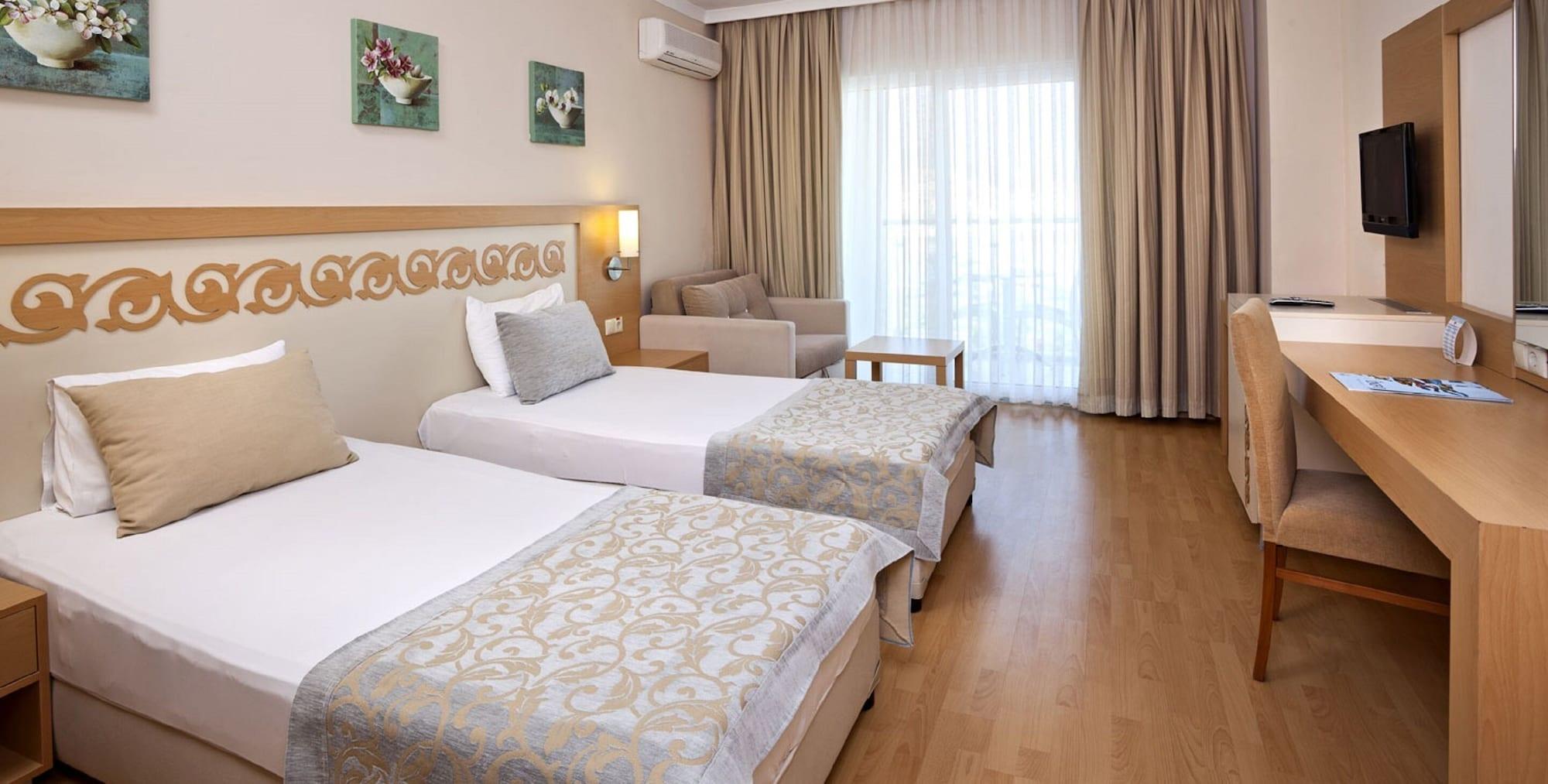 Titan Select Hotel كوناكلي المظهر الخارجي الصورة