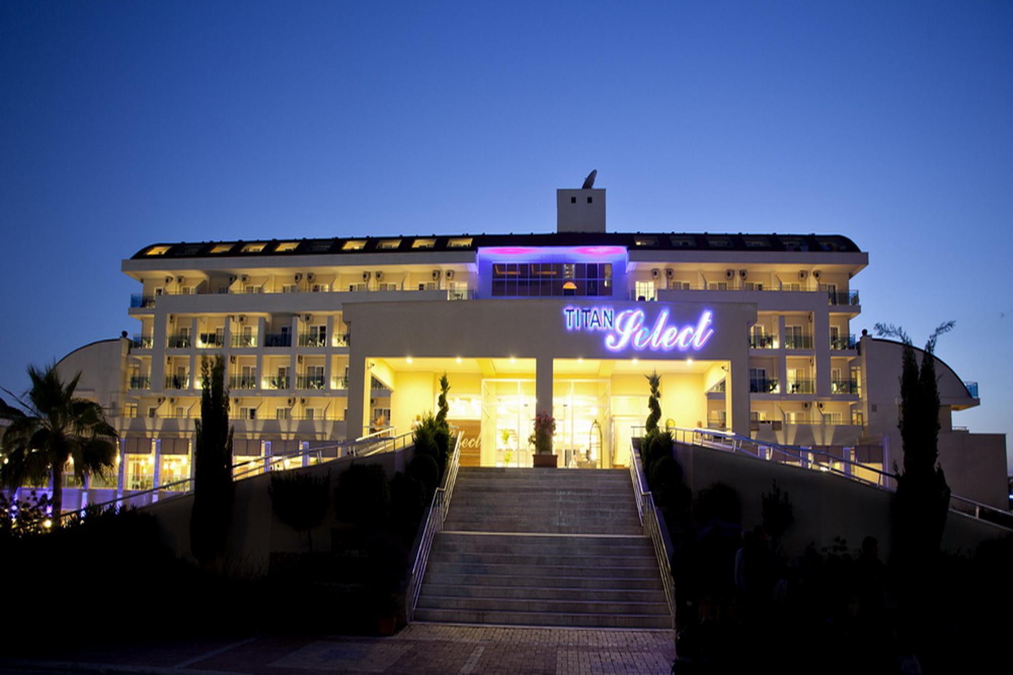 Titan Select Hotel كوناكلي المظهر الخارجي الصورة