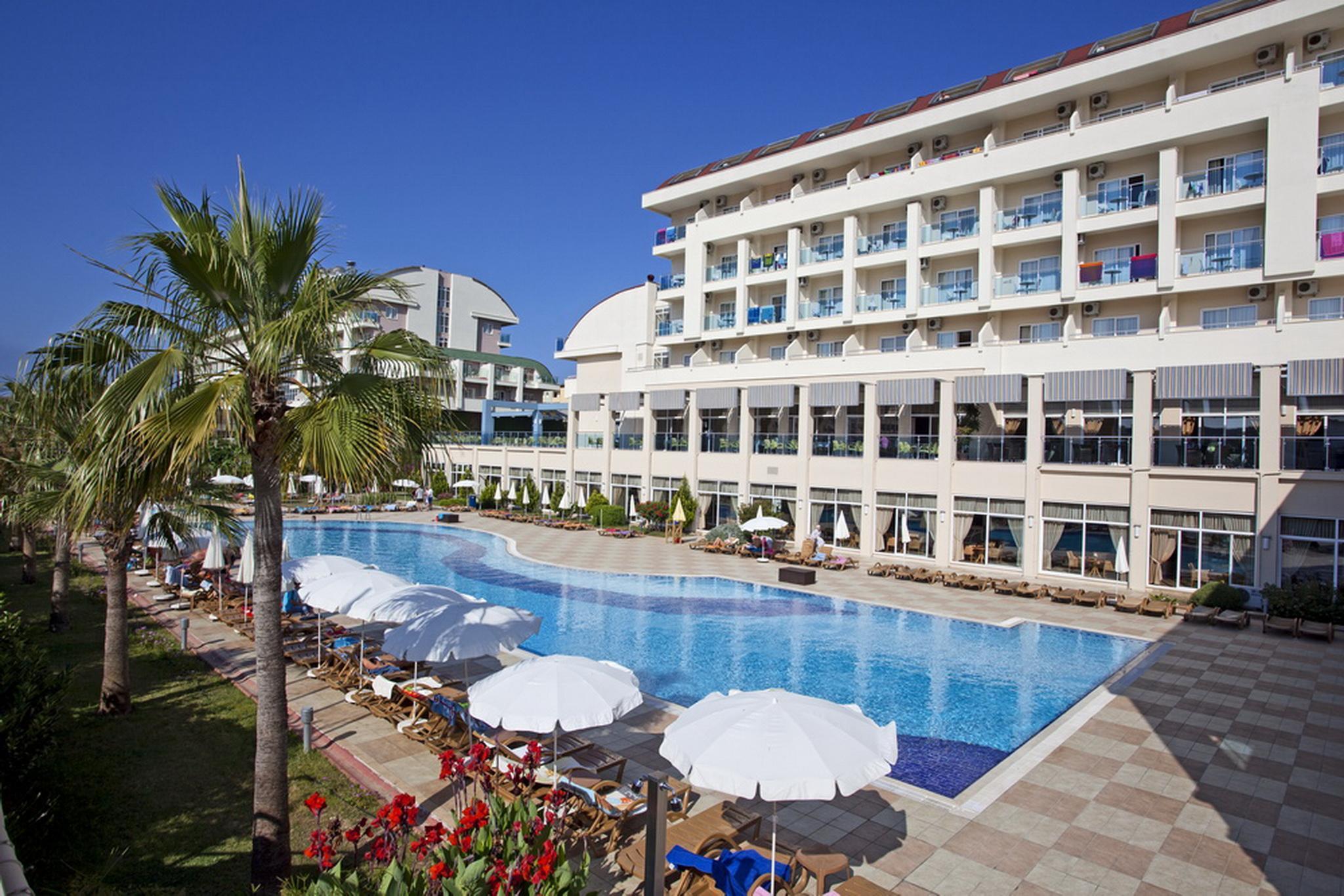 Titan Select Hotel كوناكلي المظهر الخارجي الصورة