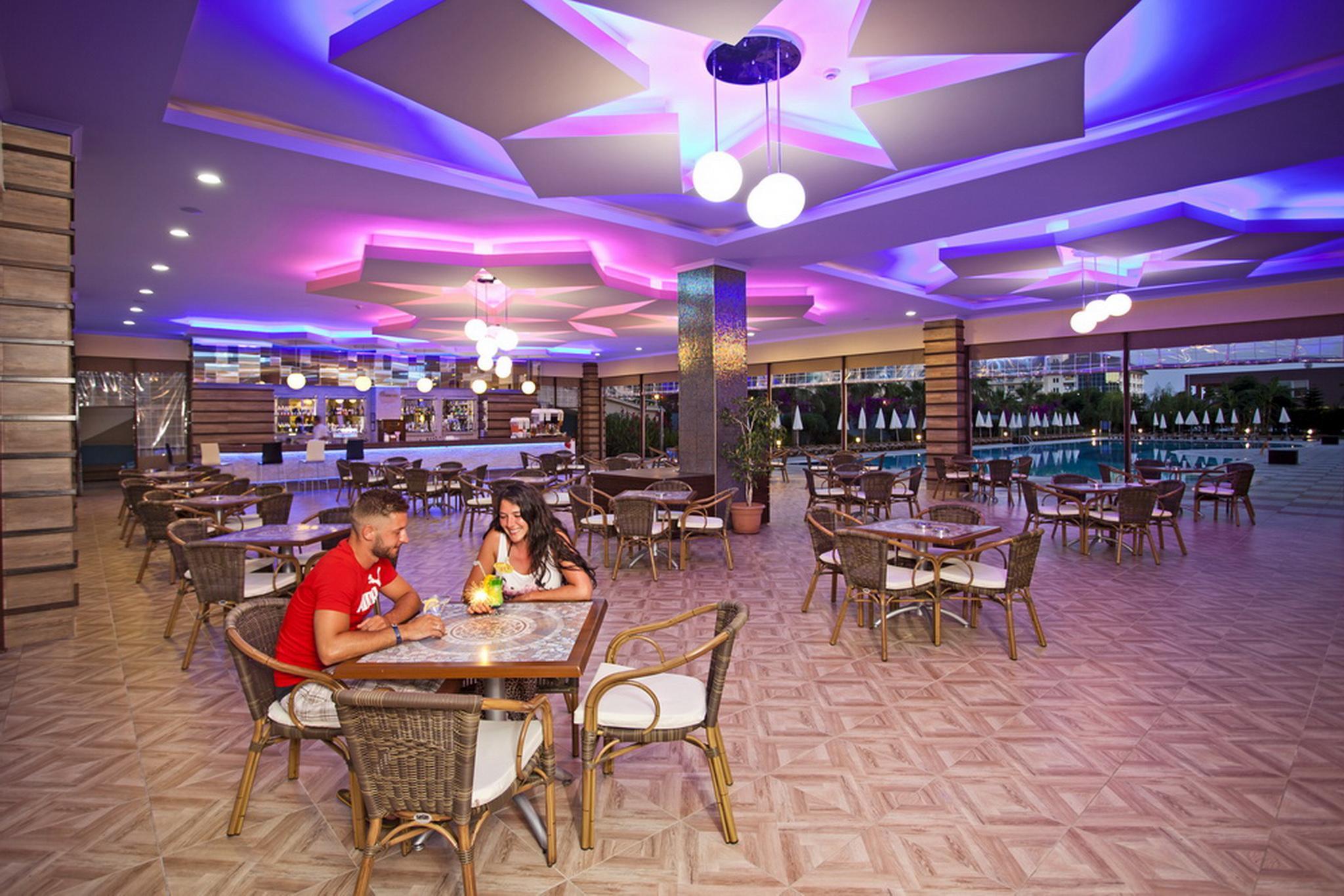 Titan Select Hotel كوناكلي المظهر الخارجي الصورة