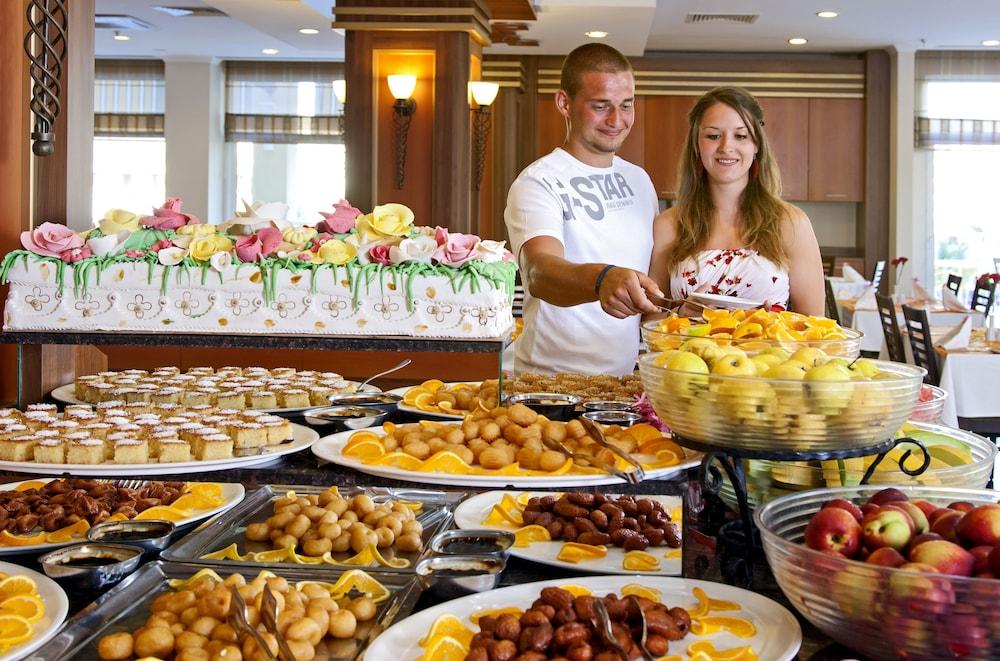 Titan Select Hotel كوناكلي المظهر الخارجي الصورة