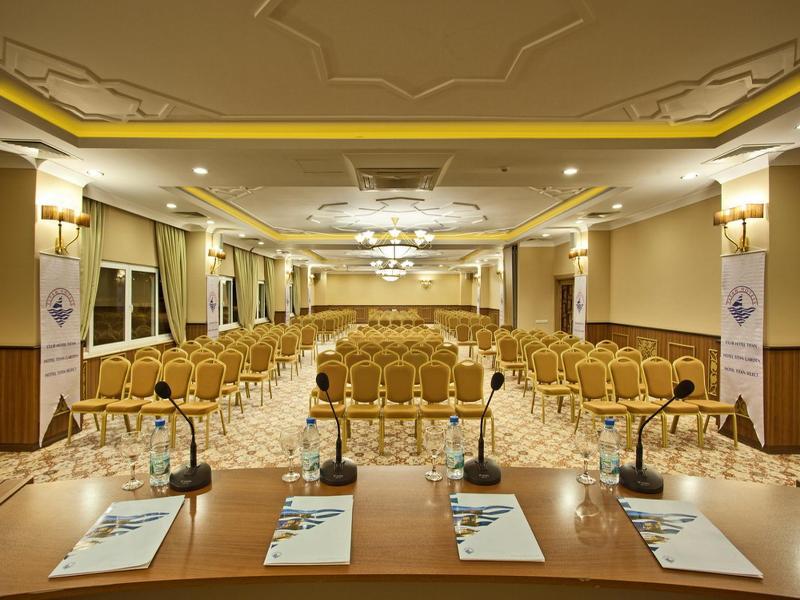 Titan Select Hotel كوناكلي المظهر الخارجي الصورة